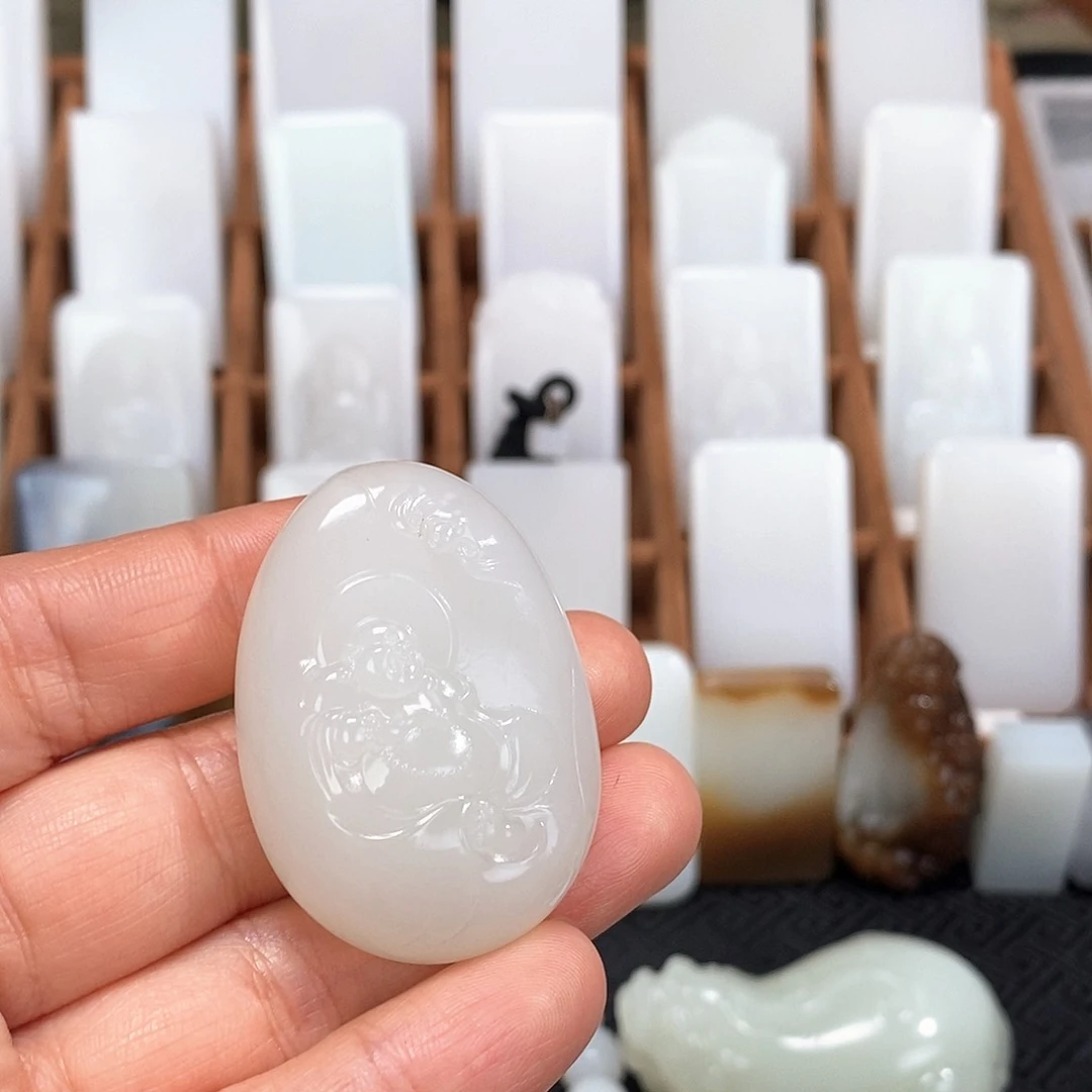 颈饰未镶嵌和田玉