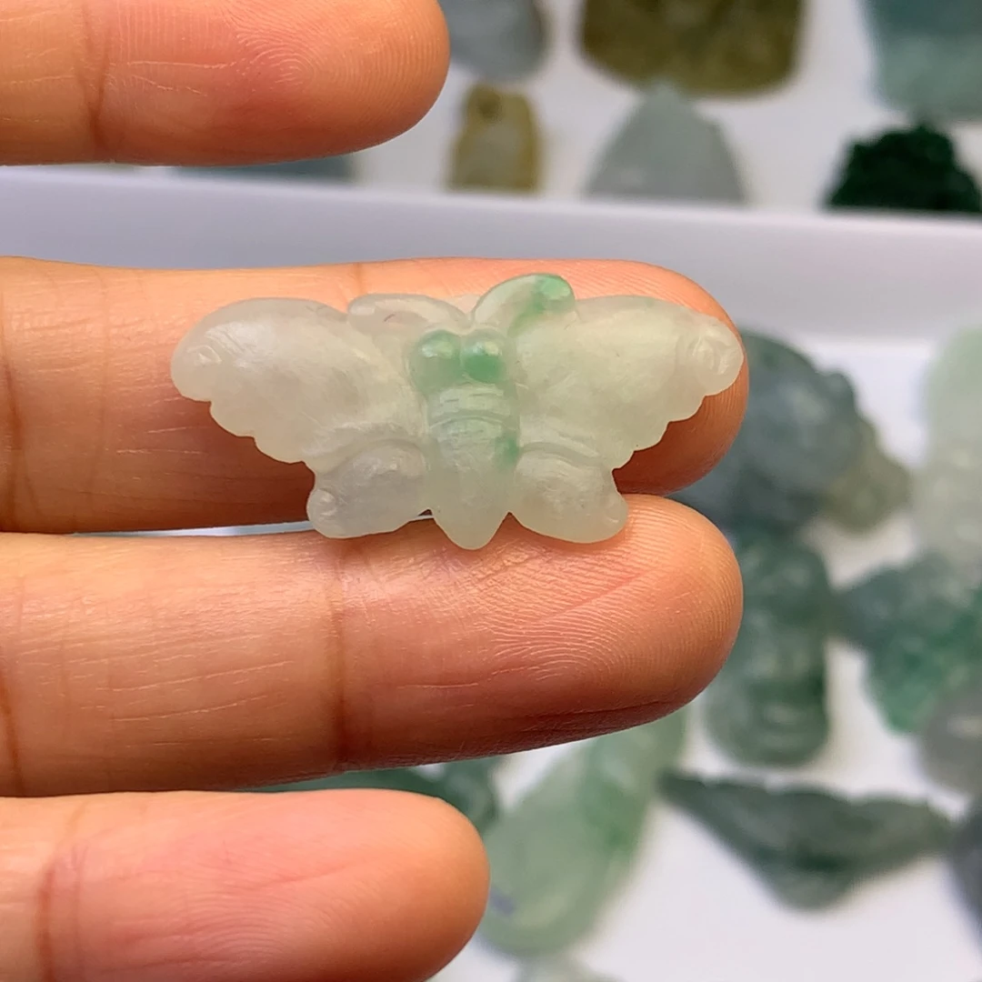 定制翡翠未镶嵌翡翠
