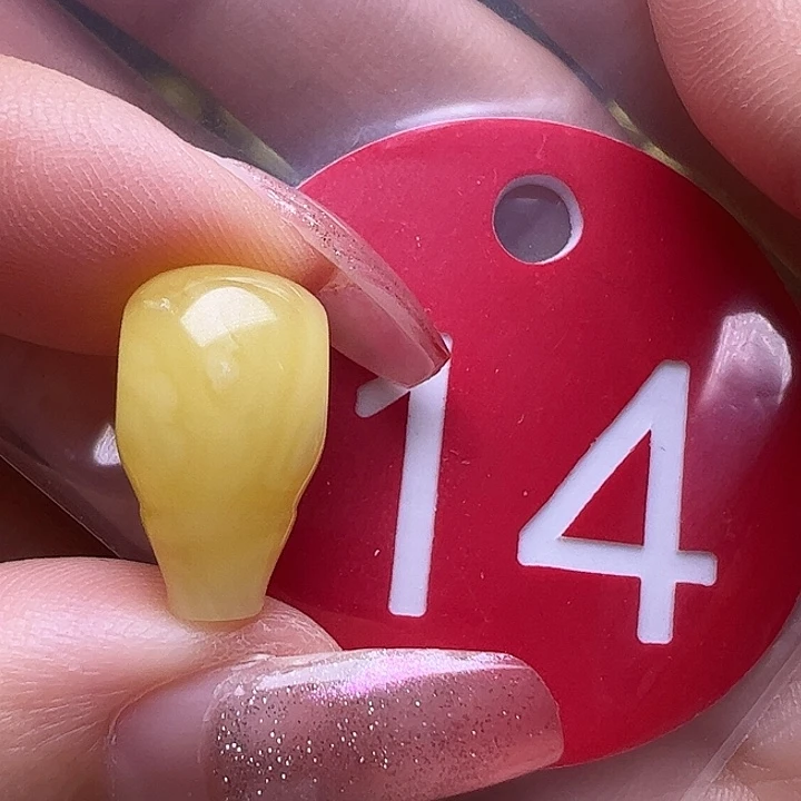 未镶嵌蜜蜡裸石9mm三通