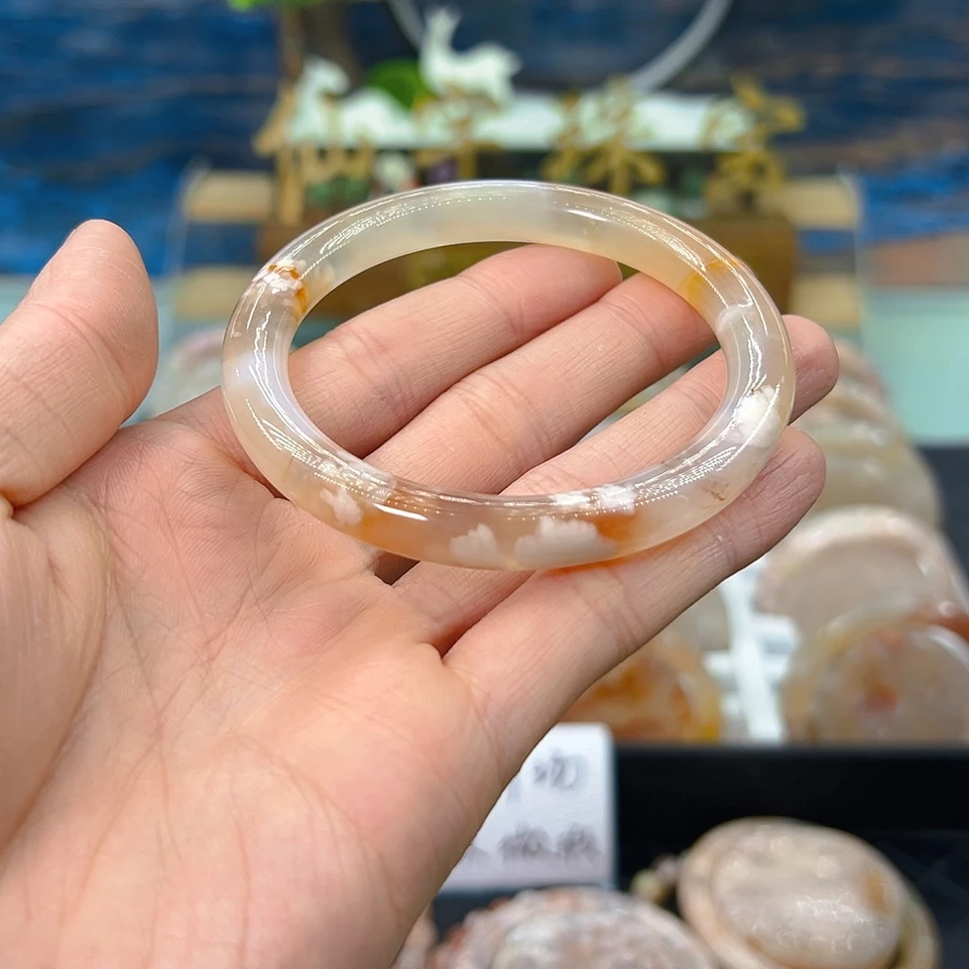 玛瑙/玉髓手镯未镶嵌58
