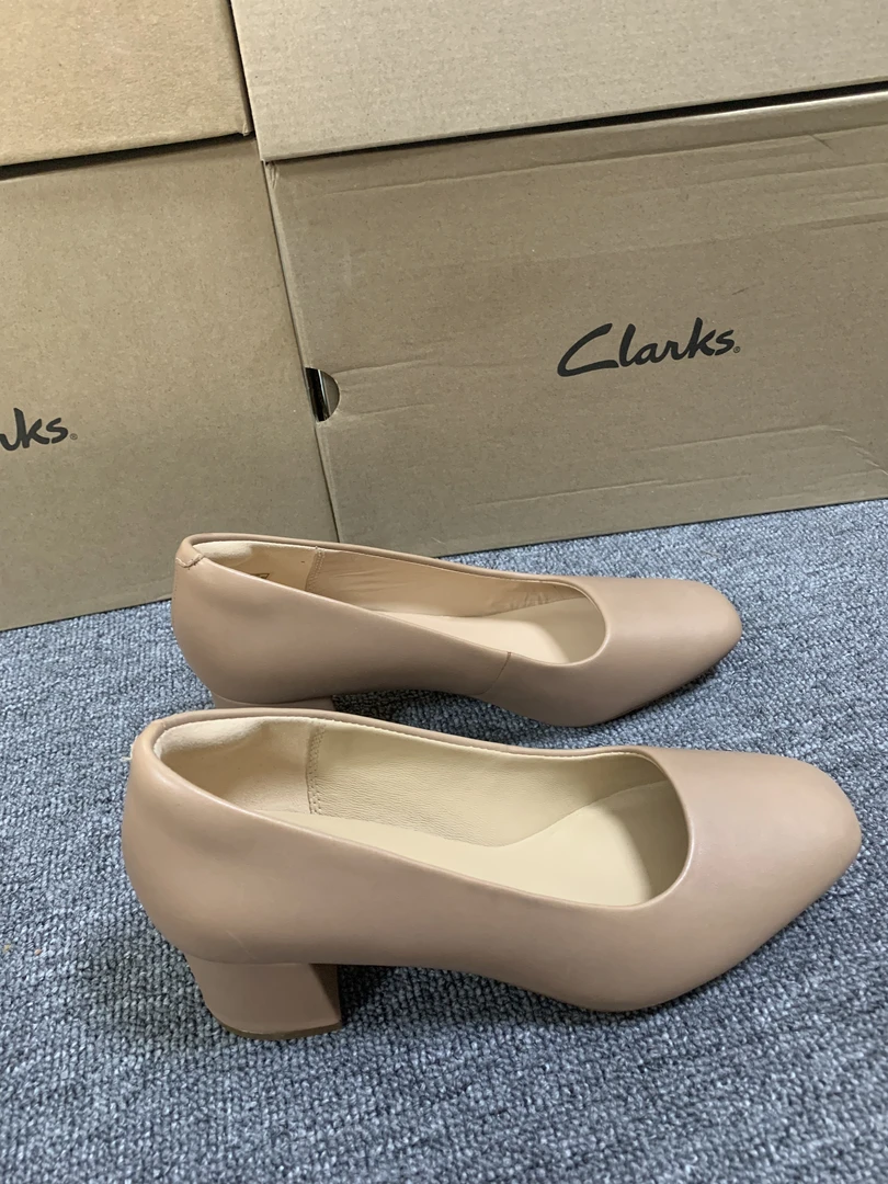 clarks皮革时尚方头粗跟高跟鞋 6.5cm 女款 浅粉色26165949
