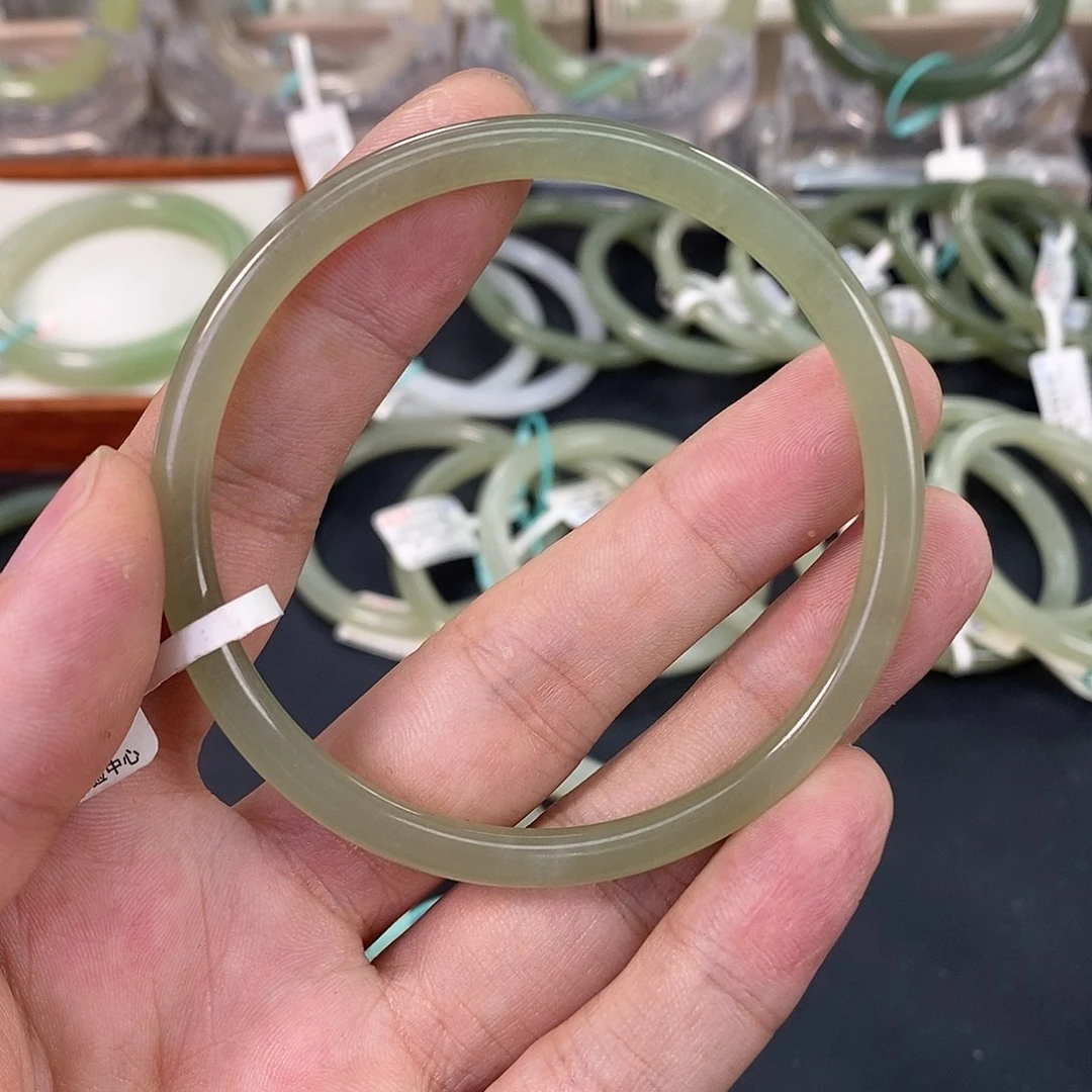 和田玉手镯未镶嵌5960