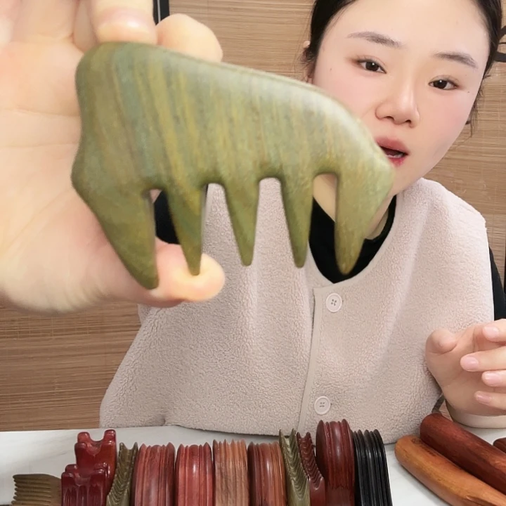 绿檀木理疗梳子二等品