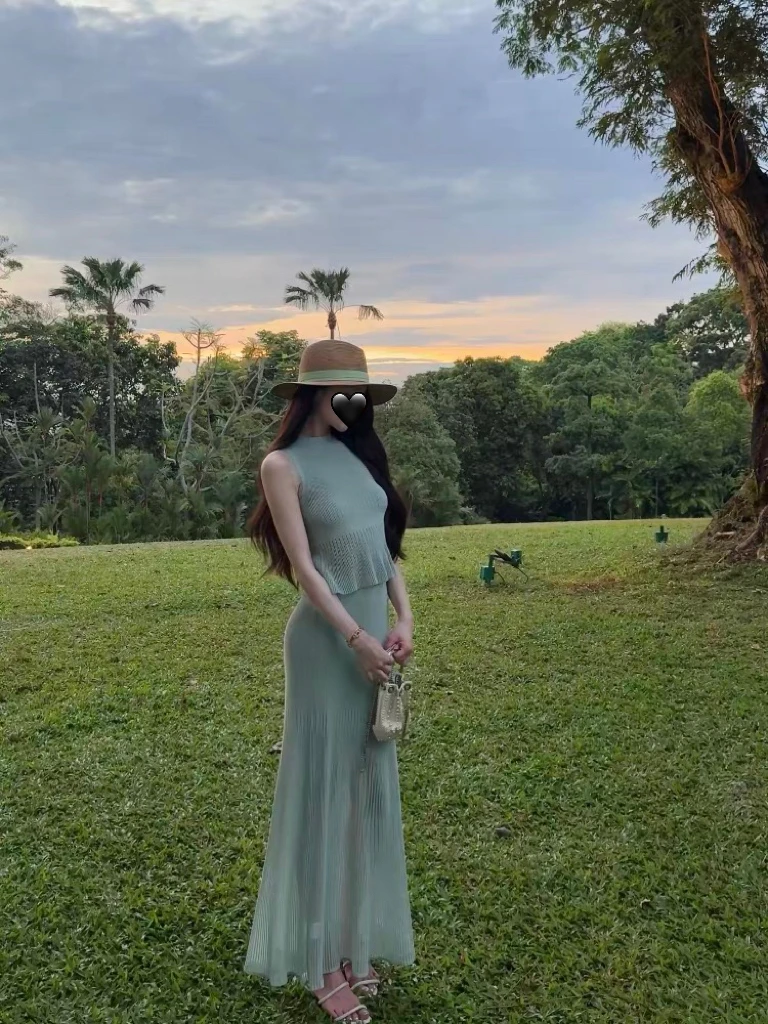 气质高级感重工荷叶边袖口显瘦上衣女夏季微透轻薄半身裙针织套装