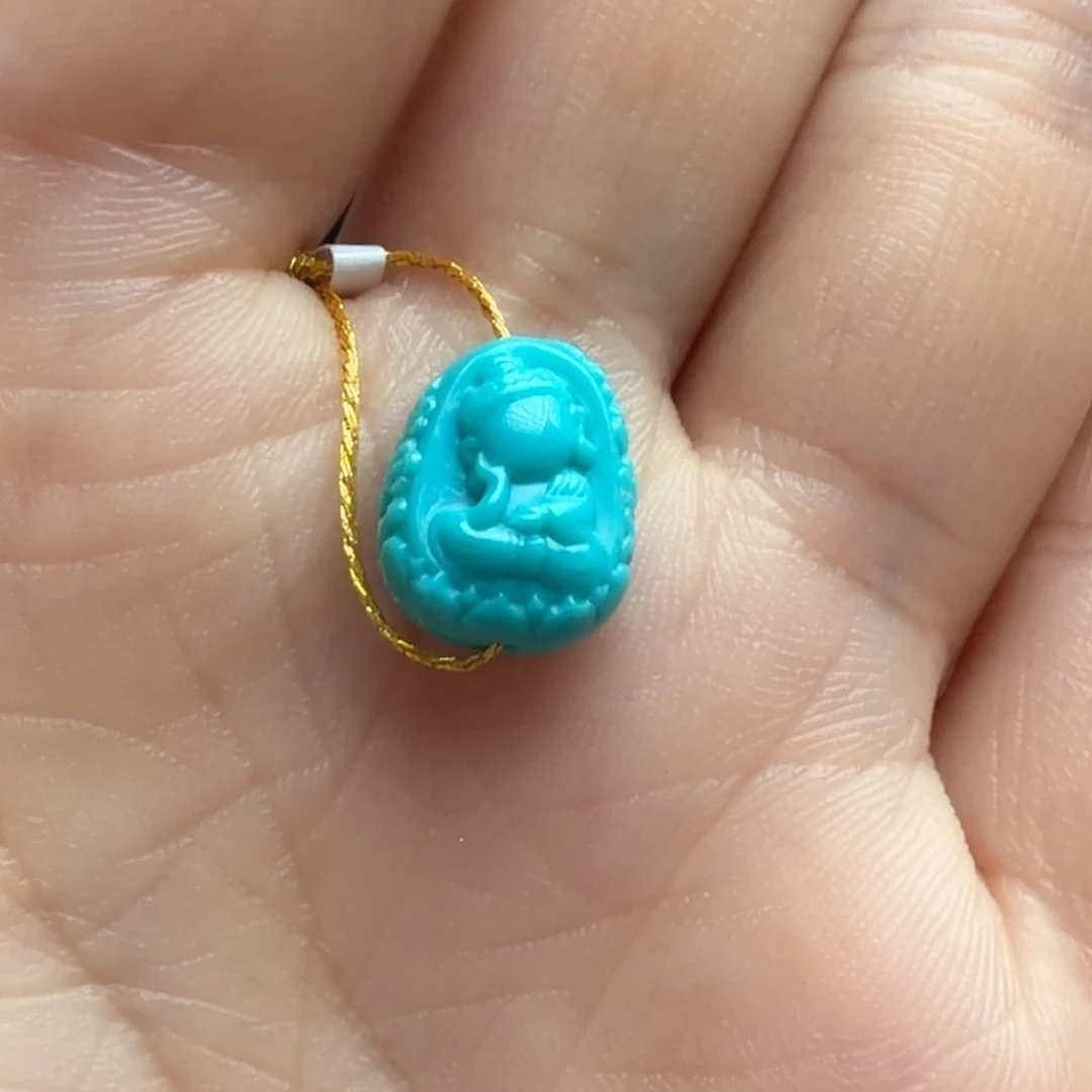 绿松石未镶嵌颈饰