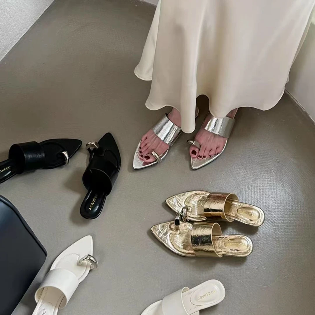 法式复古套趾拖鞋女夏外穿2025新款尖头小众一字拖夹趾金属扣凉拖