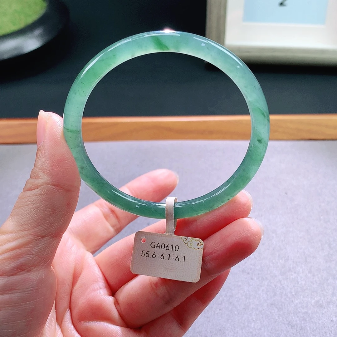未镶嵌手镯翡翠天然翡翠手镯a货