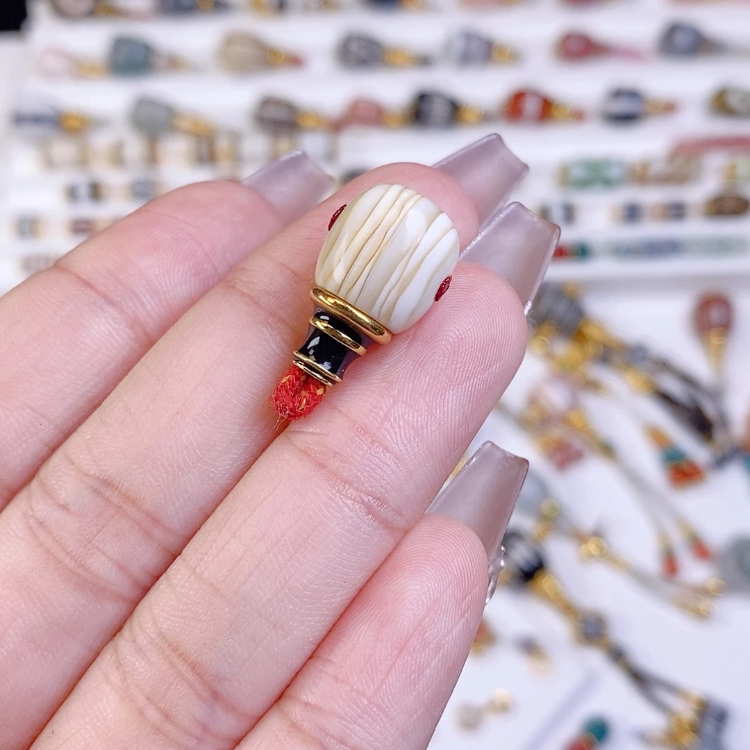 树脂制品10.6x11mm