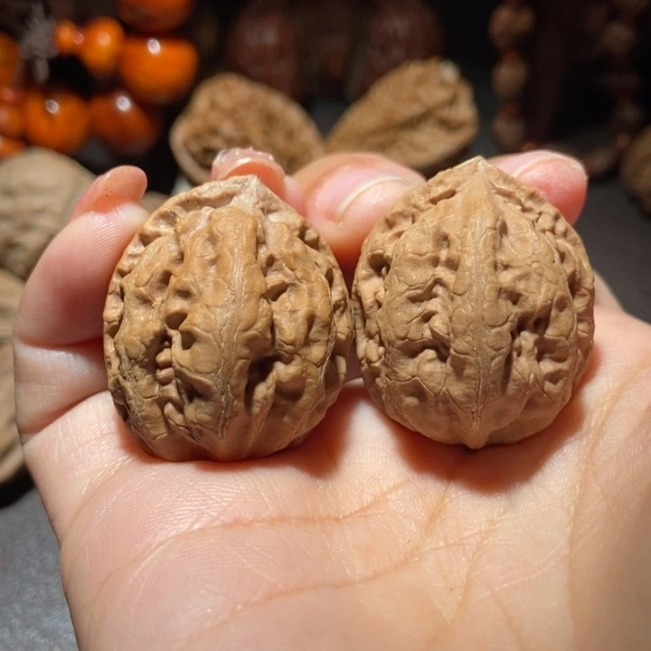 把件文玩核桃东北楸子小雪177