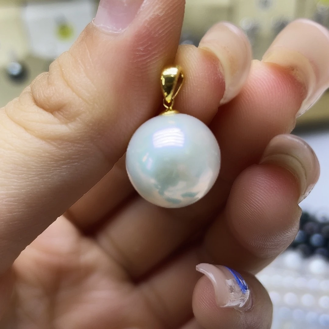 淡水珍珠18K金镶嵌颈饰