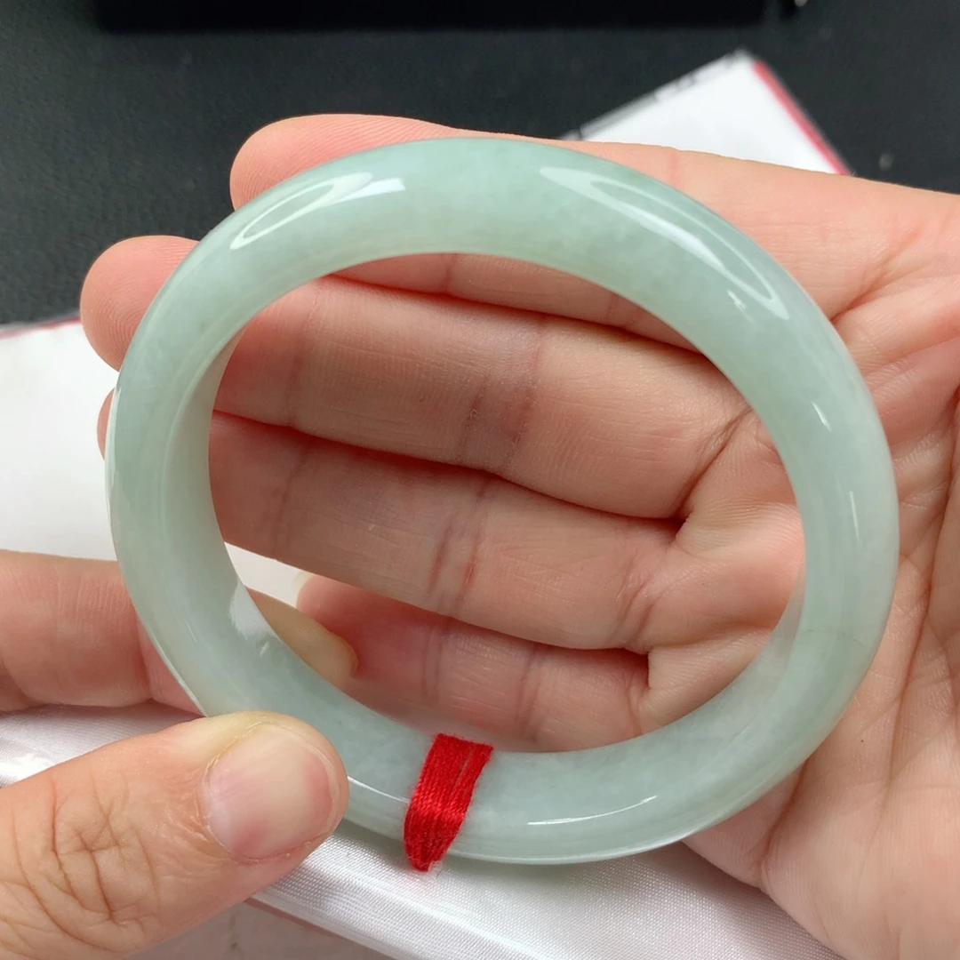 翡翠手镯未镶嵌，，，，，，，，