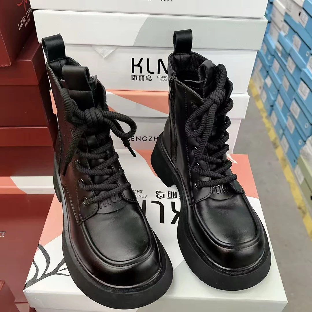 6731-1  新款时尚百搭英伦风圆头马丁靴四季款