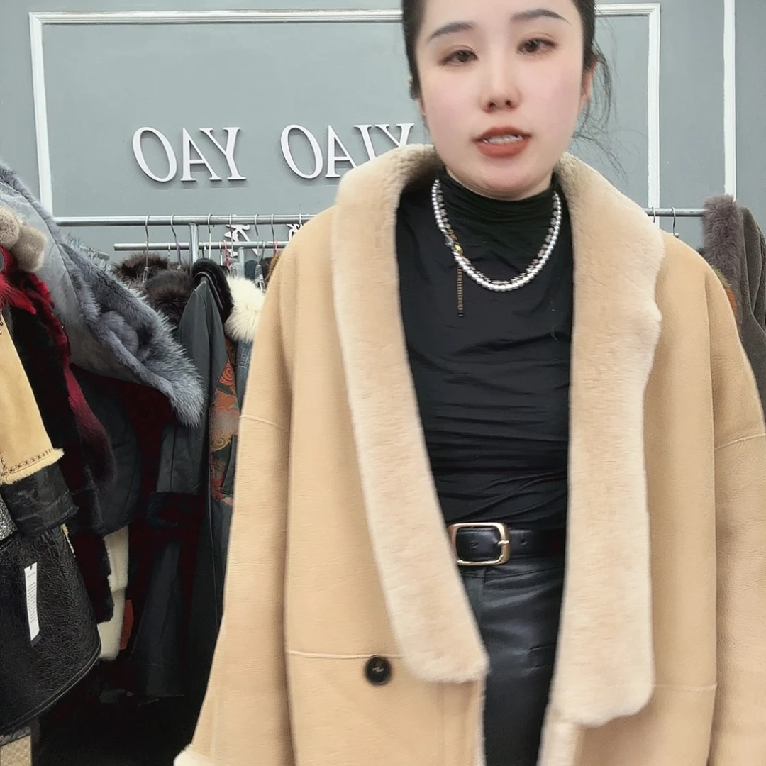 姚小妖家高端皮草