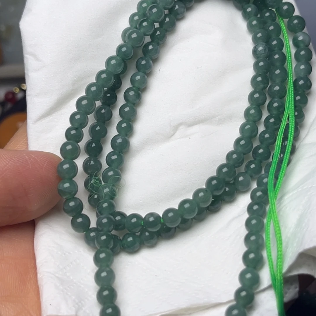 翡翠未镶嵌颈饰挂件