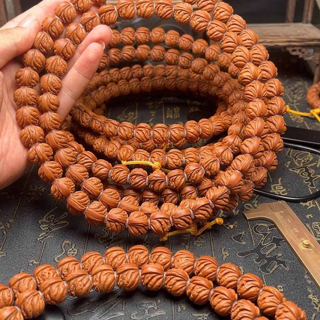 吊坠桃核金蟾薄挂