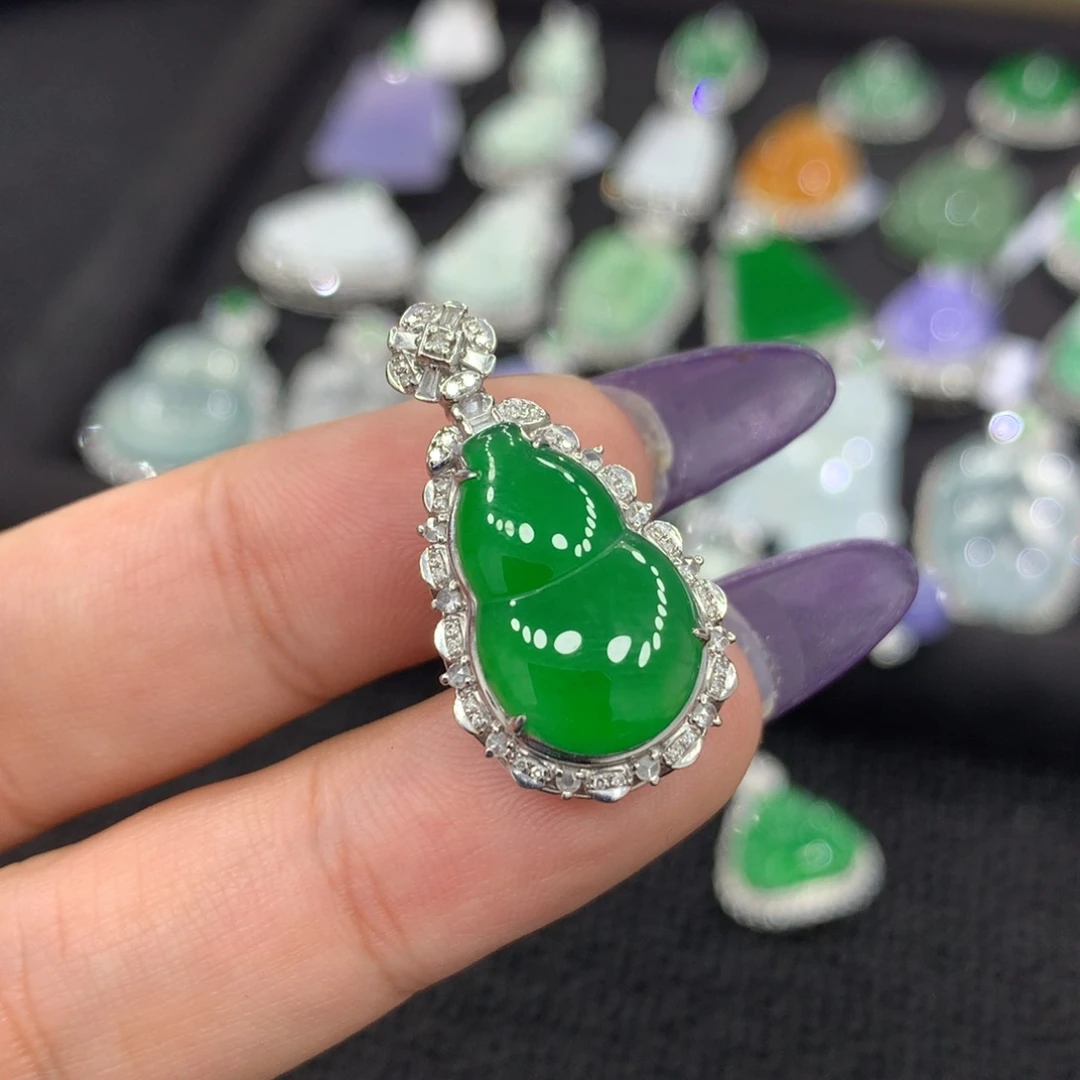 未镶嵌翡翠耳饰葫芦