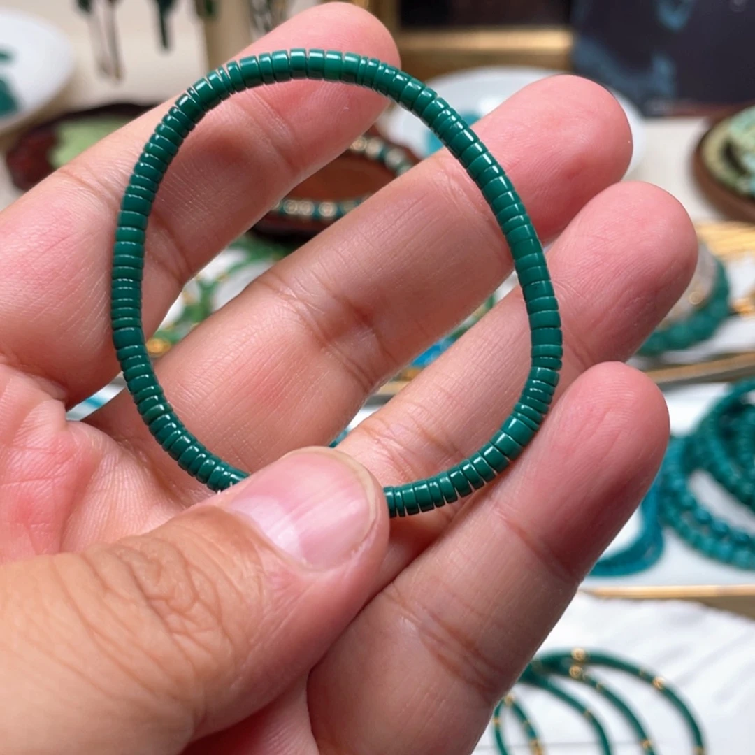 绿松石未镶嵌手串