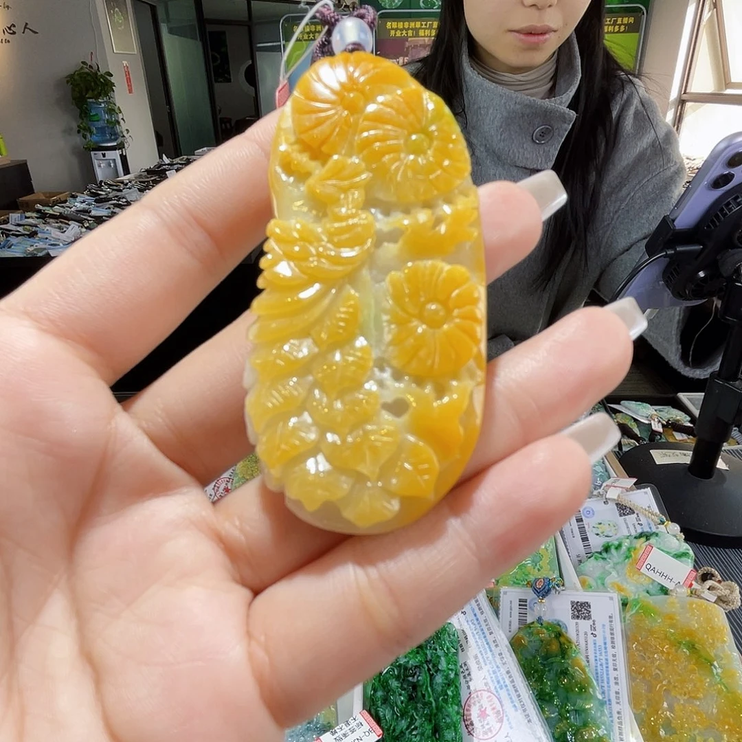 颈饰未镶嵌翡翠一