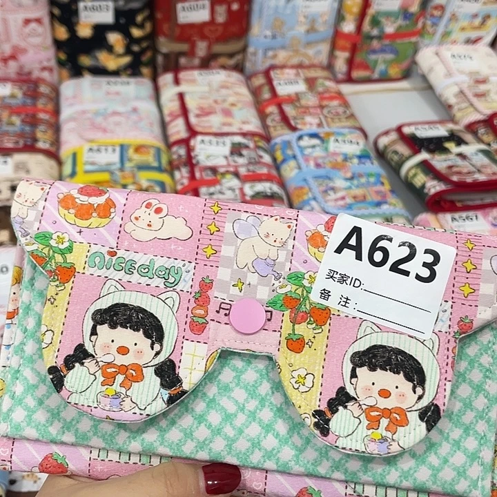 布艺可爱小女孩钱包