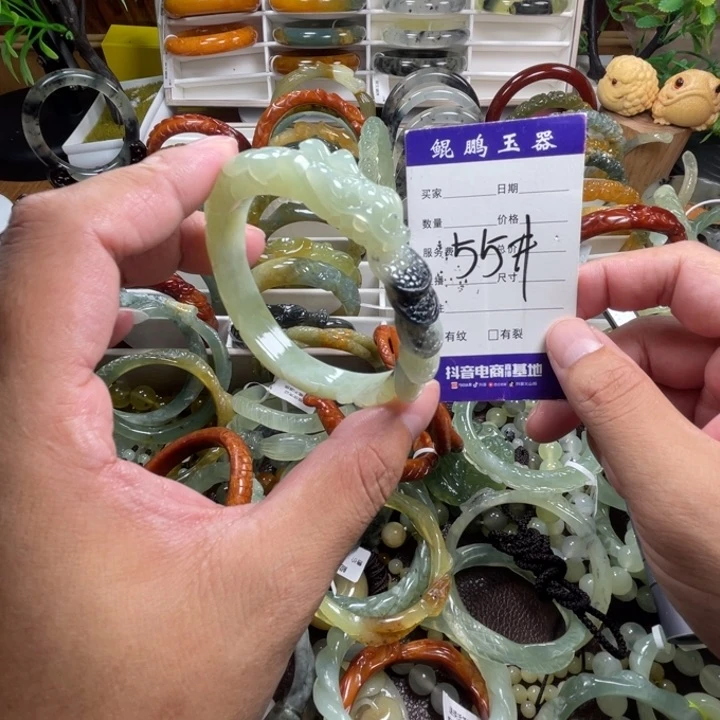 未镶嵌蛇纹石玉手镯