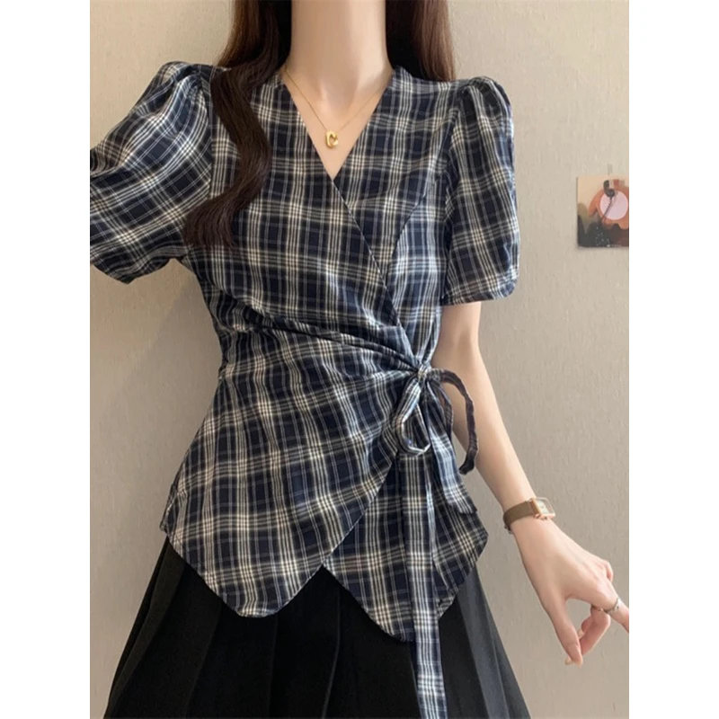 2025新款微胖法式短袖衬衫女夏季高级感收腰衬衣遮肉显瘦格子上衣