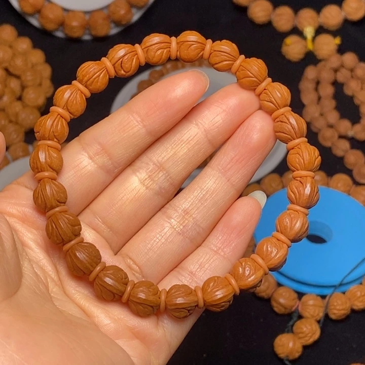 秦岭龙纹桃核手串