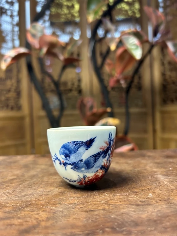青花釉里红花鸟小客杯微瑕