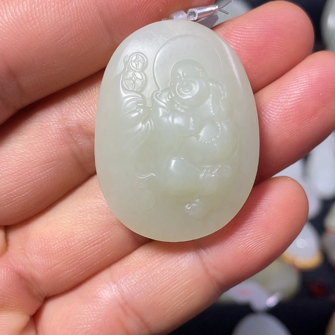 和田玉未镶嵌颈饰吊坠