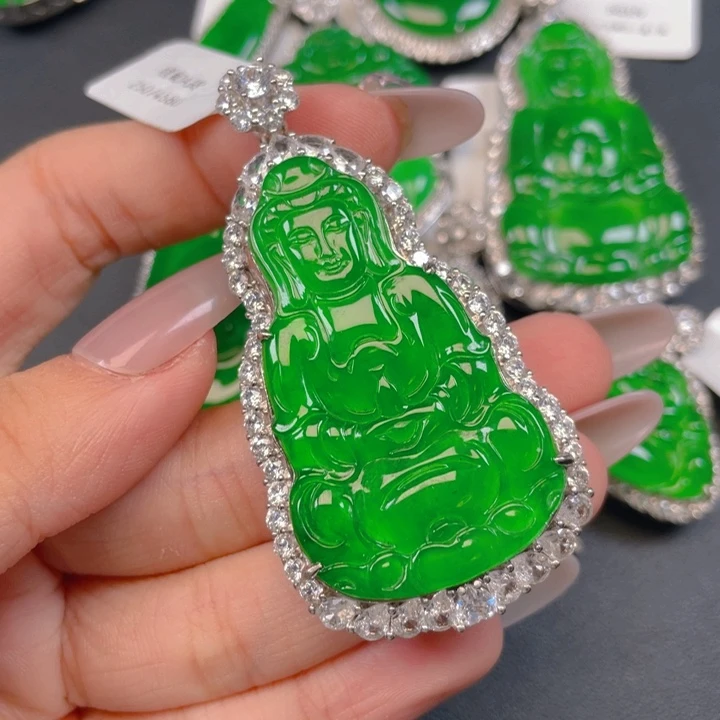 【闪购商品】颈饰银S925镶嵌翡翠翡翠