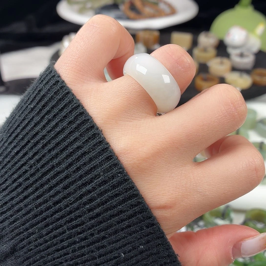 和田玉（糖玉）未镶嵌戒指S59俄白轮胎17.2