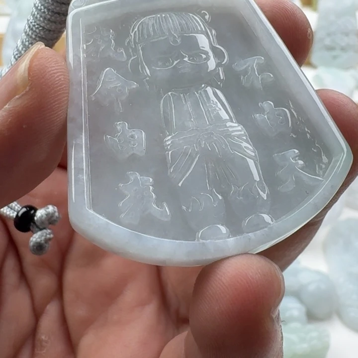 翡翠未镶嵌颈饰天然缅甸A货翡翠