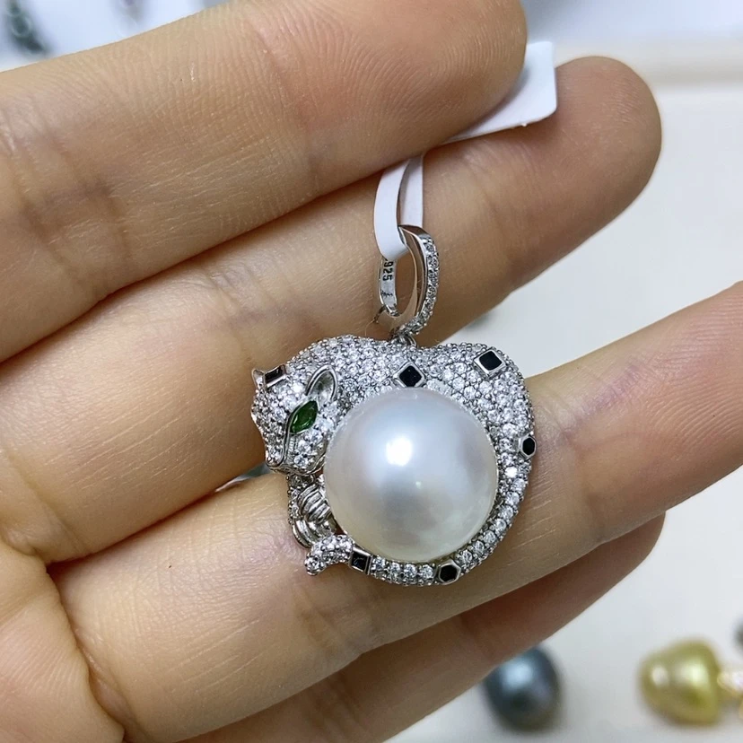 【闪购商品】海水珍珠颈饰未镶嵌T****?