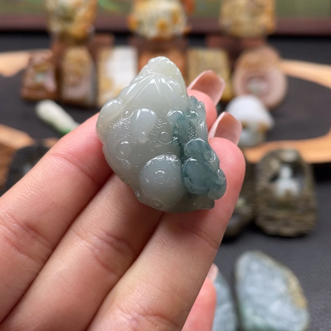 定制翡翠未镶嵌翡翠