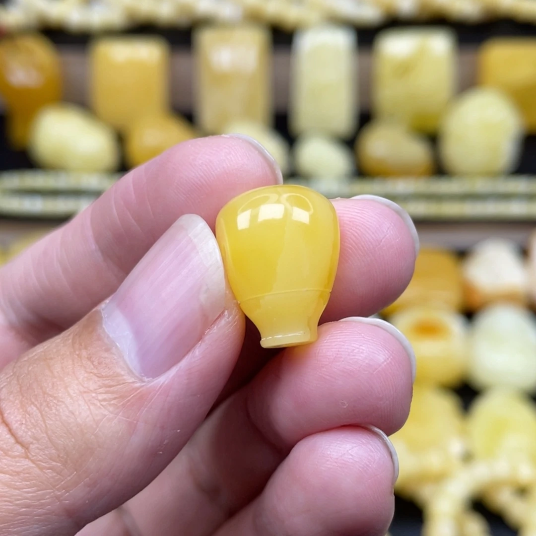 琥珀未镶嵌裸石琥珀蜜蜡