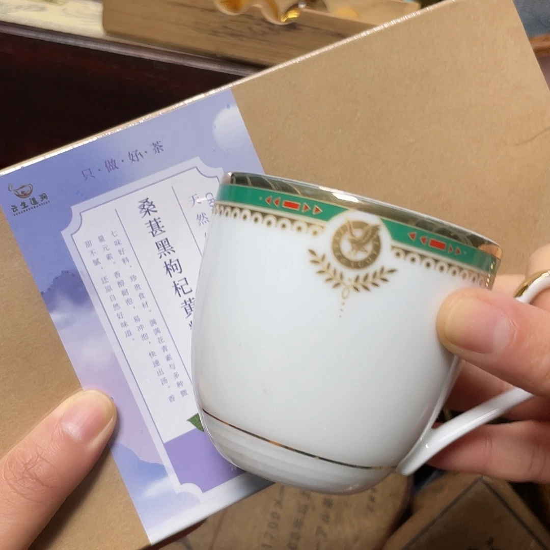 紫砂小。。。。。。。。。。。。