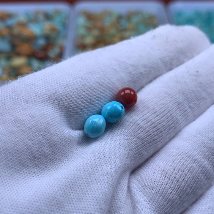 弯***弯南红玛瑙未镶嵌珠宝奇石