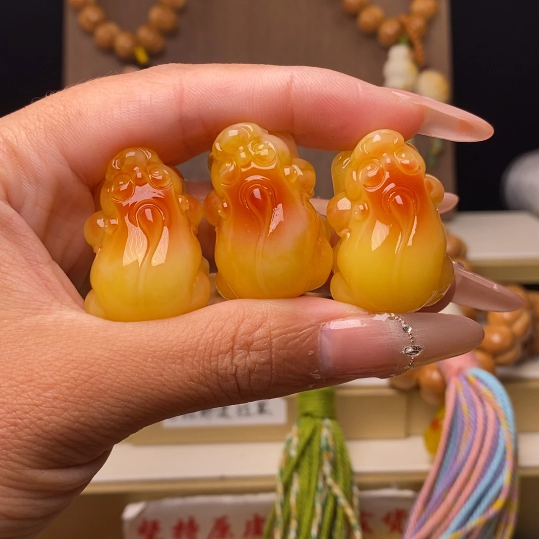 吊坠猴头核桃哈**粥配饰