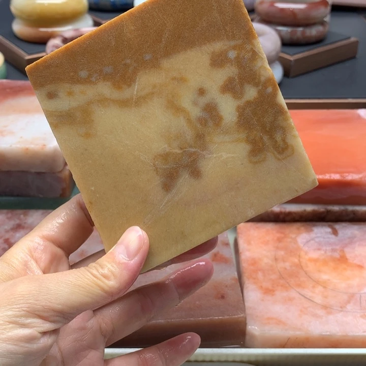 未镶嵌手镯石英质玉