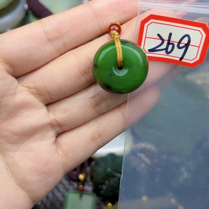 和田玉和田玉边角料随机发未镶嵌