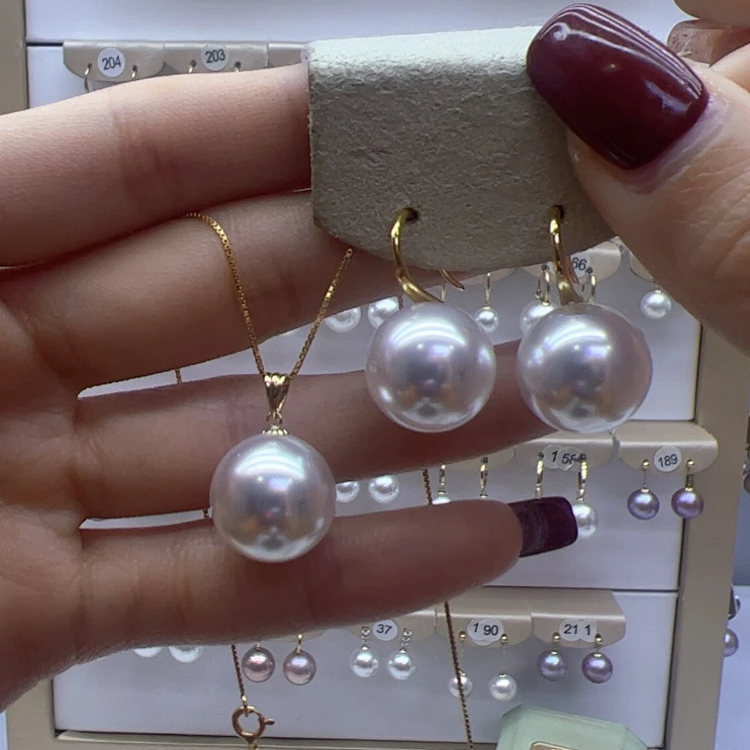 淡水珍珠吊坠(赠链)18K金镶嵌