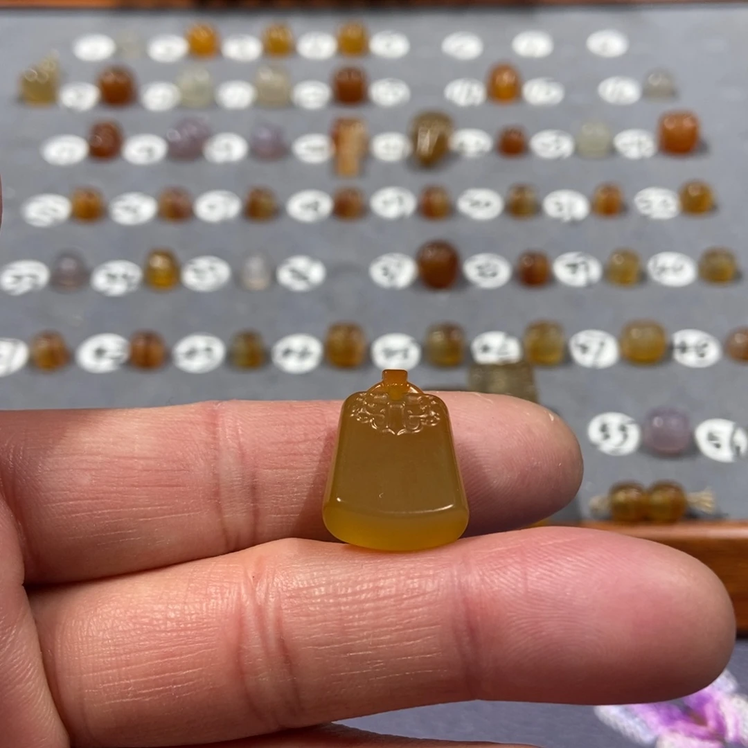 稻***人玛瑙/玉髓合金颈饰锁