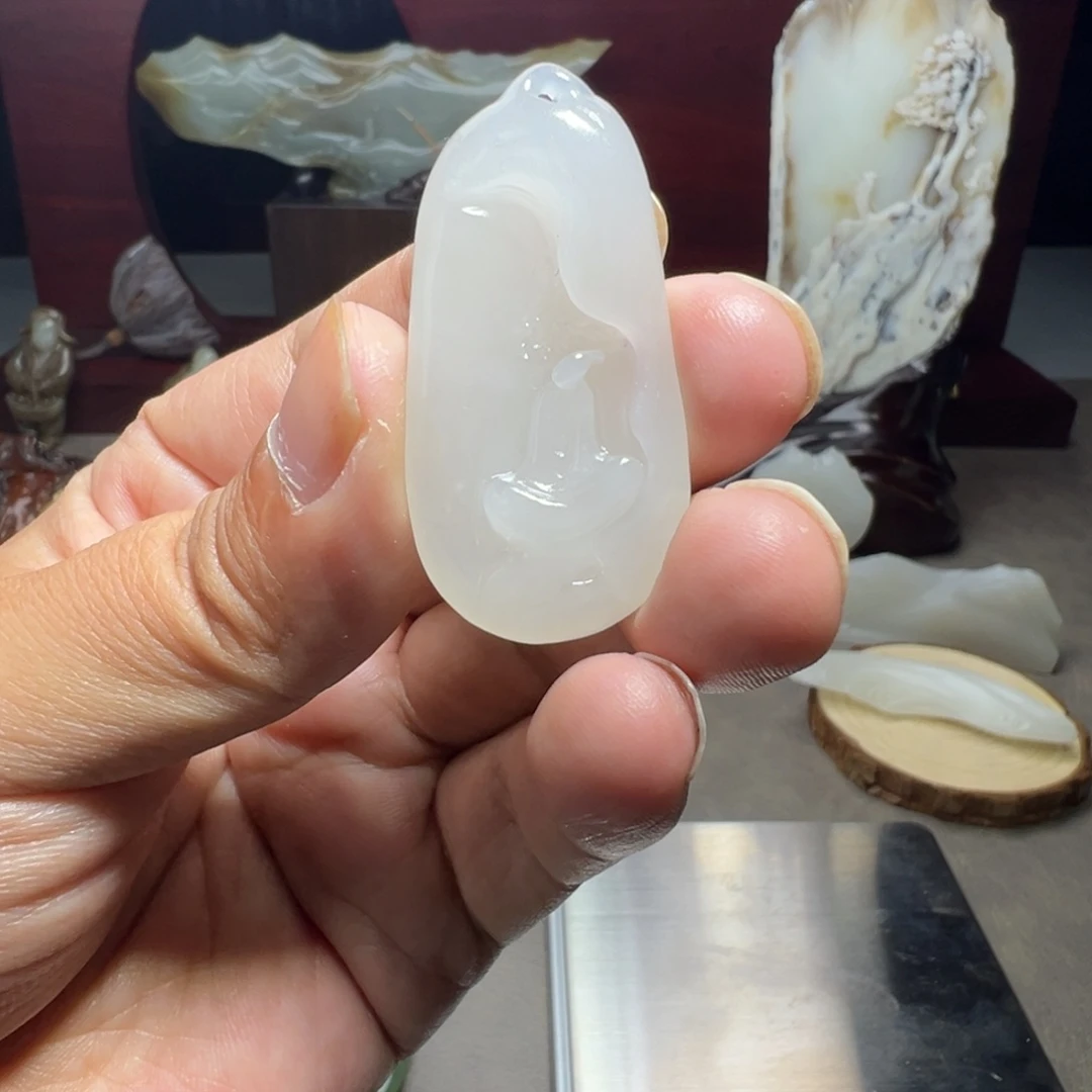 和田玉未镶嵌颈饰