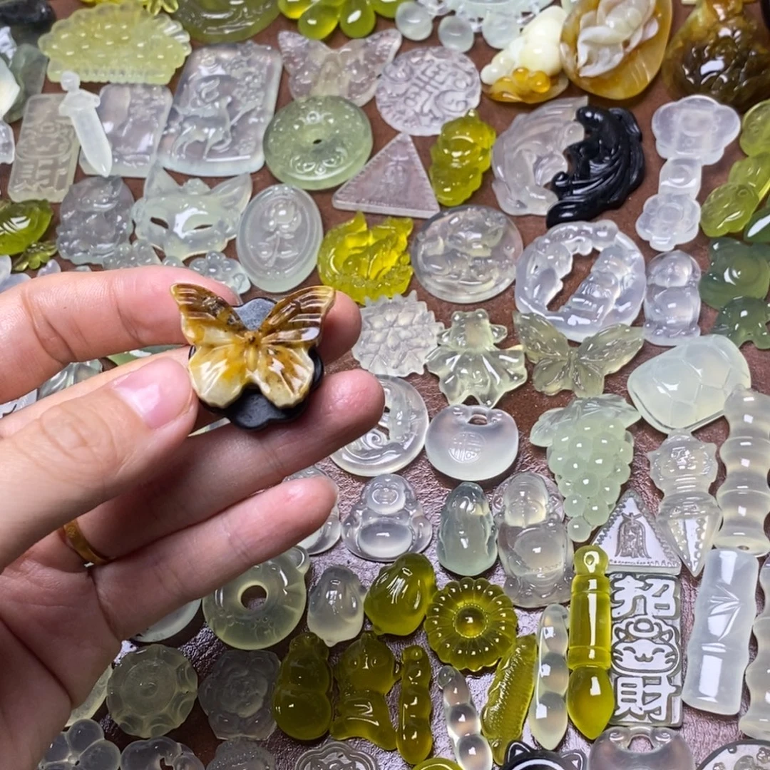 蛇纹石玉合金颈饰