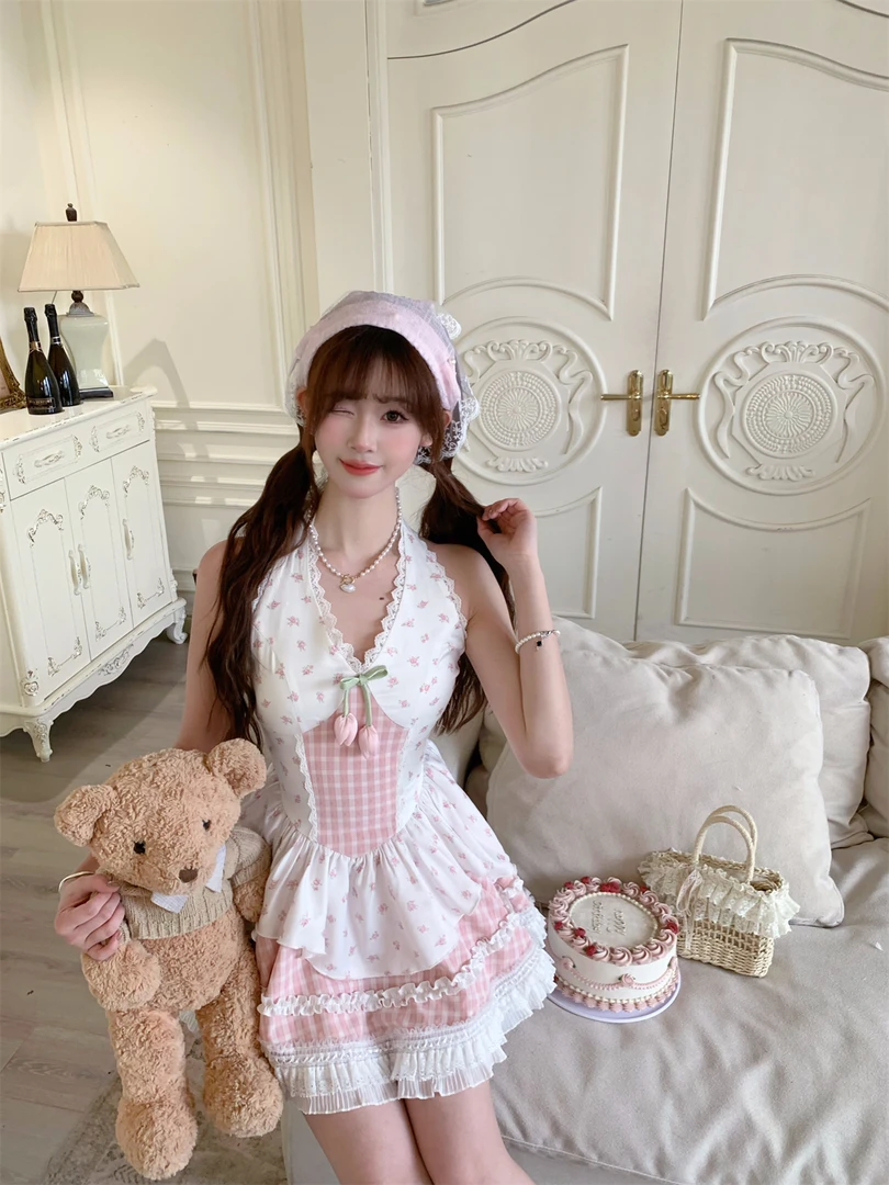 越韩小鱼 初见小花 纯欲风挂脖无袖公主蛋糕裙蕾丝花边蓬蓬连衣裙