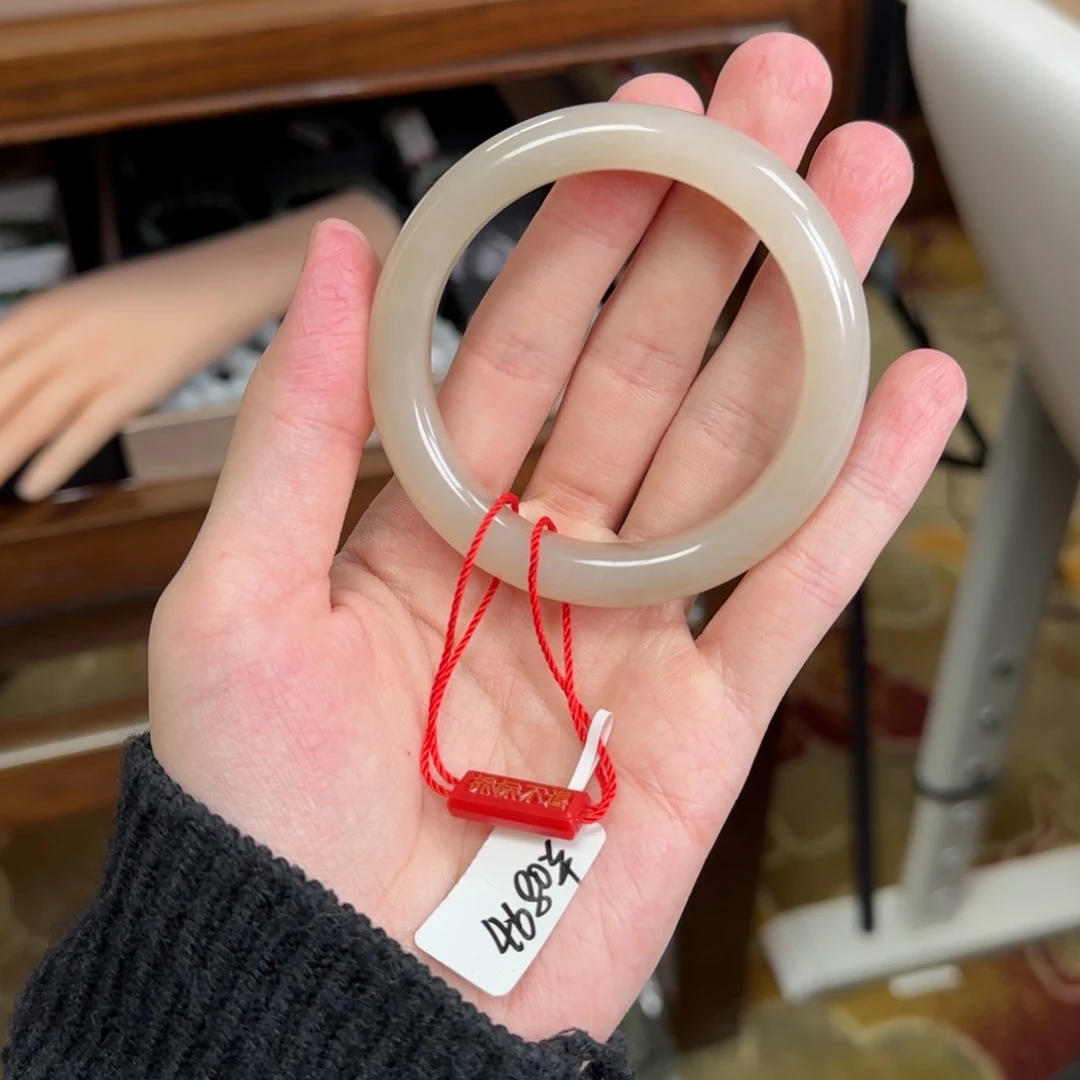 和田玉未镶嵌手镯54