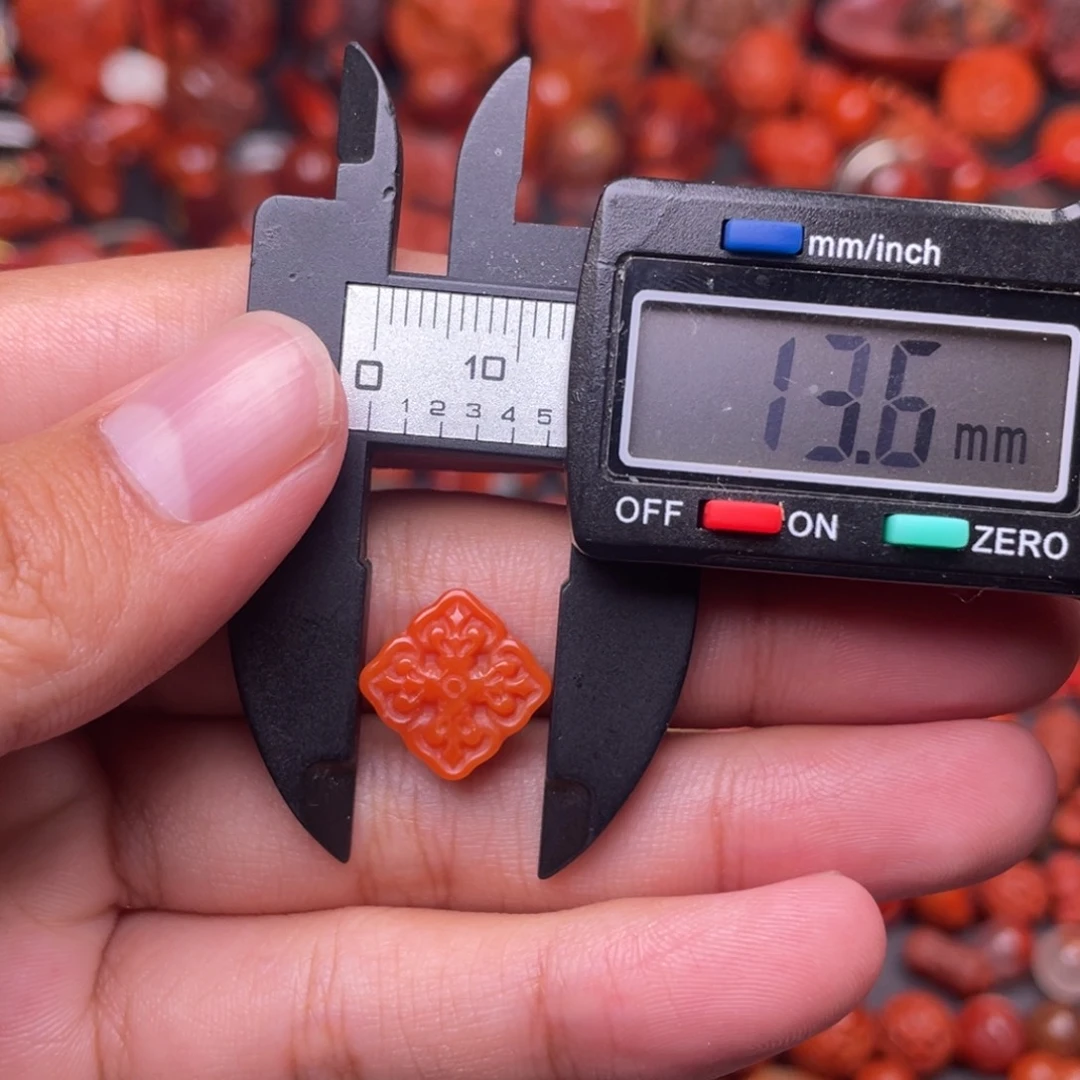 南红玛瑙未镶嵌配饰