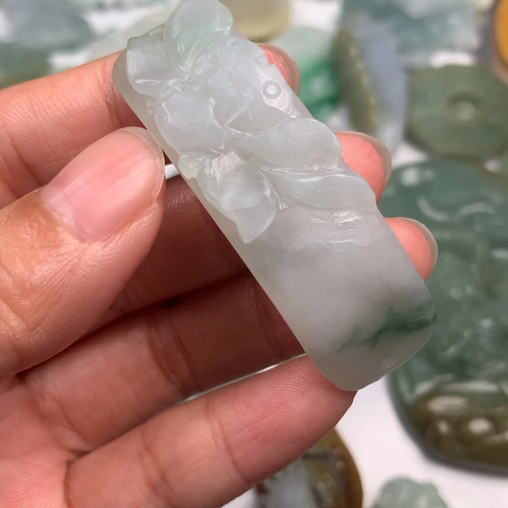 未镶嵌定制翡翠翡翠