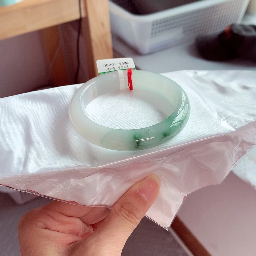 未镶嵌手镯翡翠天然翡翠手镯