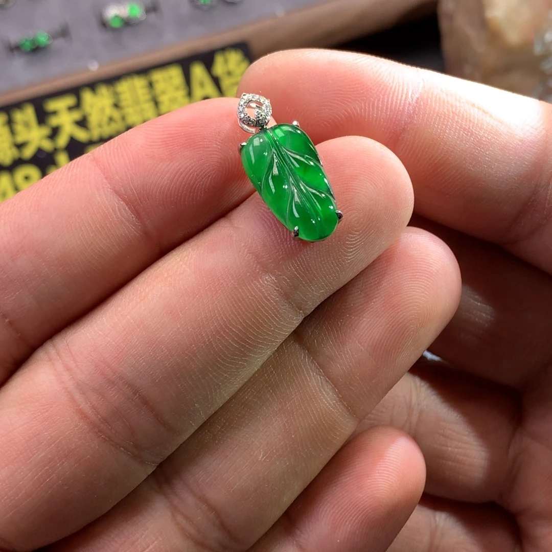 翡翠银S925镶嵌颈饰