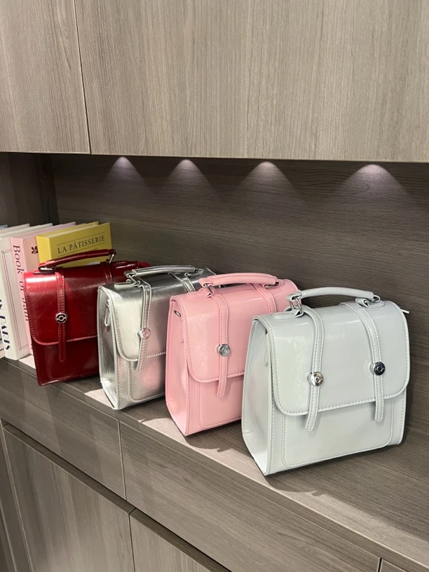 新款！立体小方包